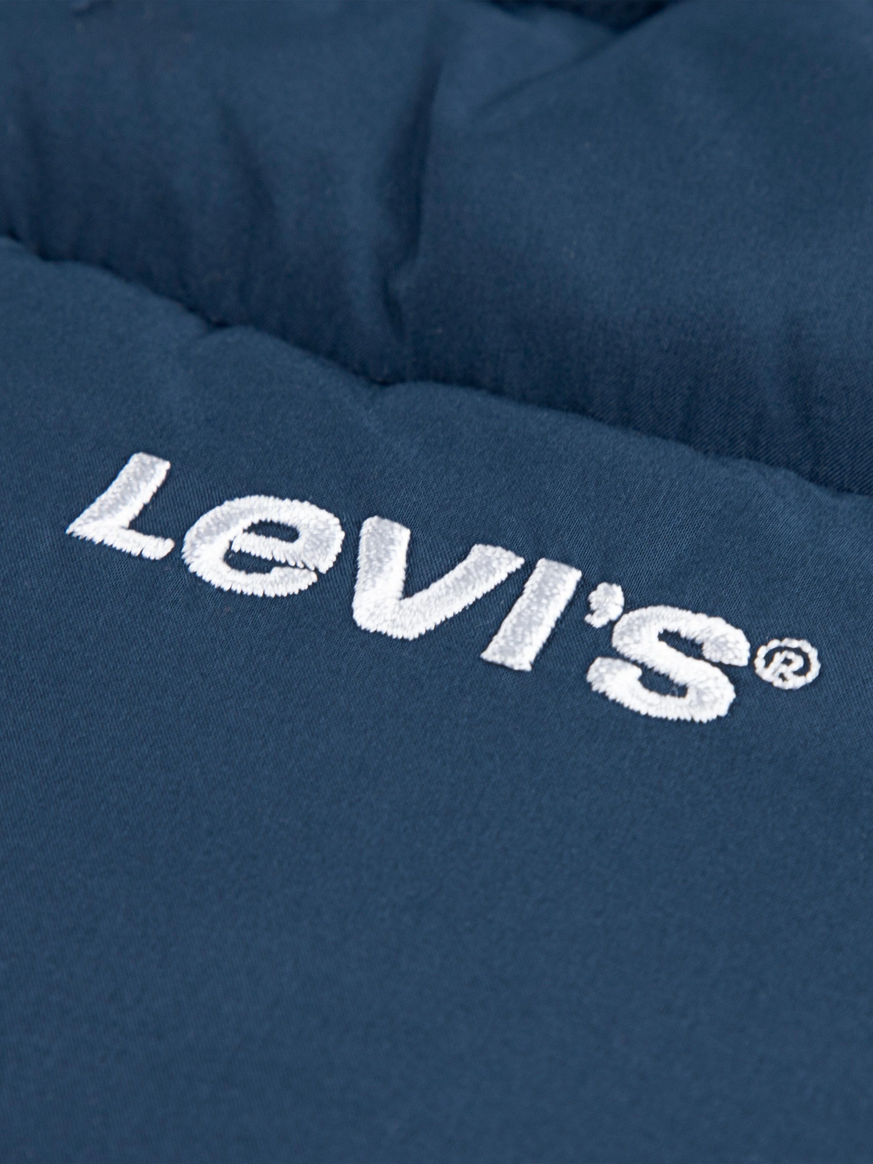 Levi's Boys Logo Puffer Jacket in Navy - Image 3