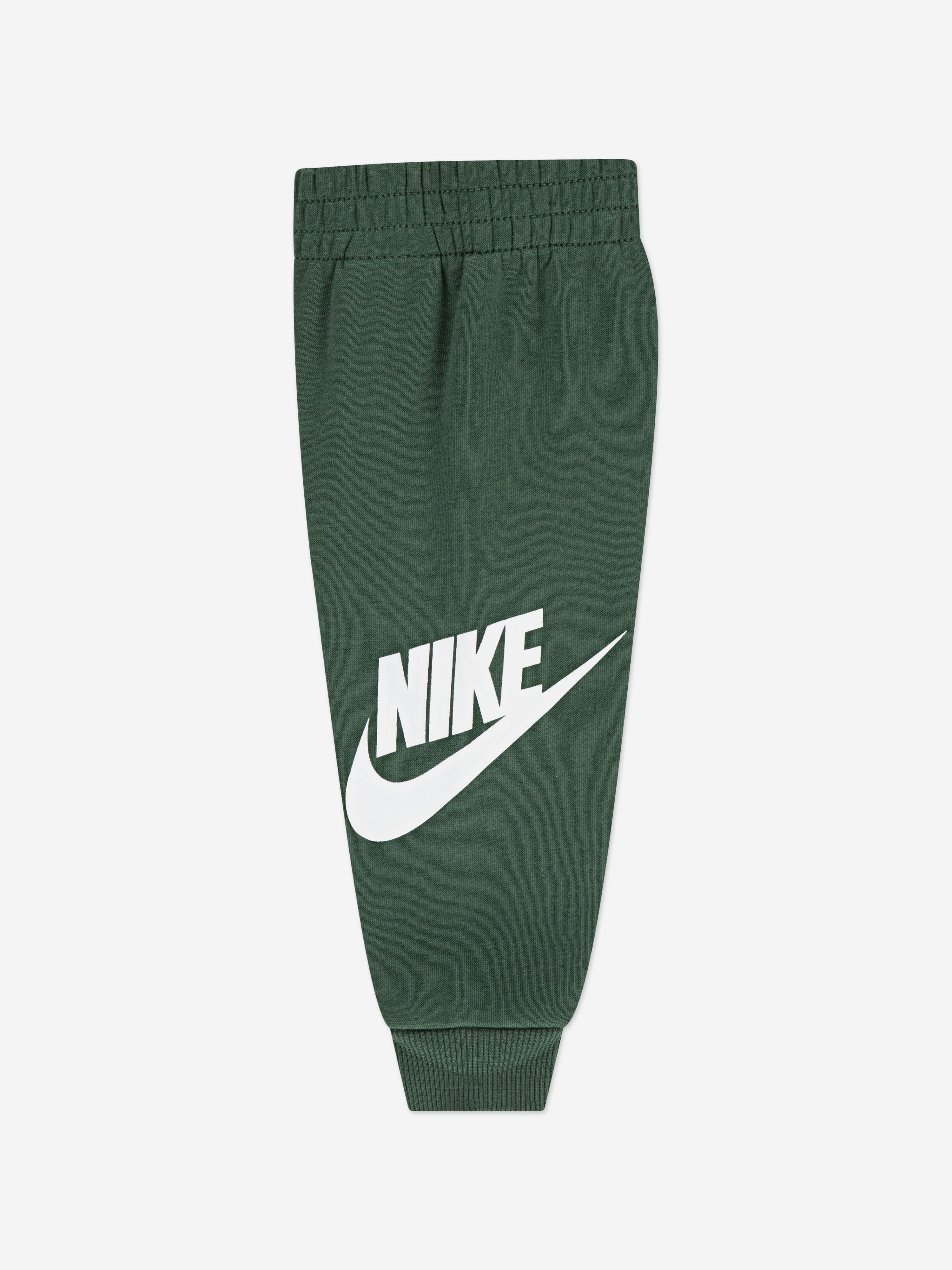Nike Kids Club Fleece Tracksuit in Green - Image 5